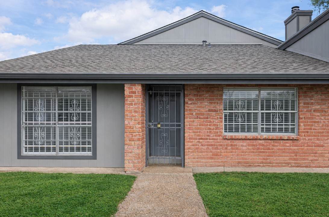 5815 Village Forest Court - Photo 1