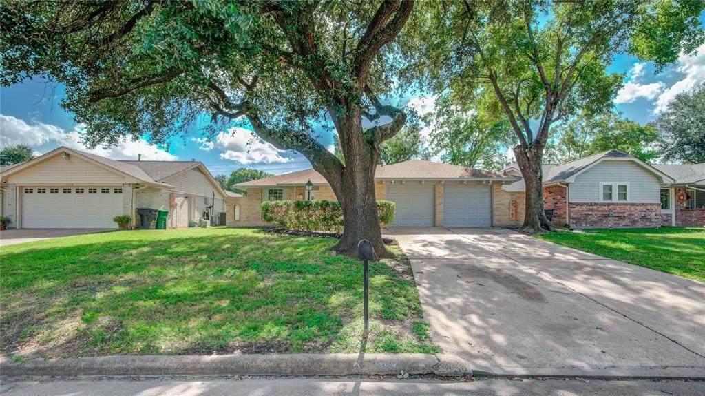 7427 Williams Street - Photo 1