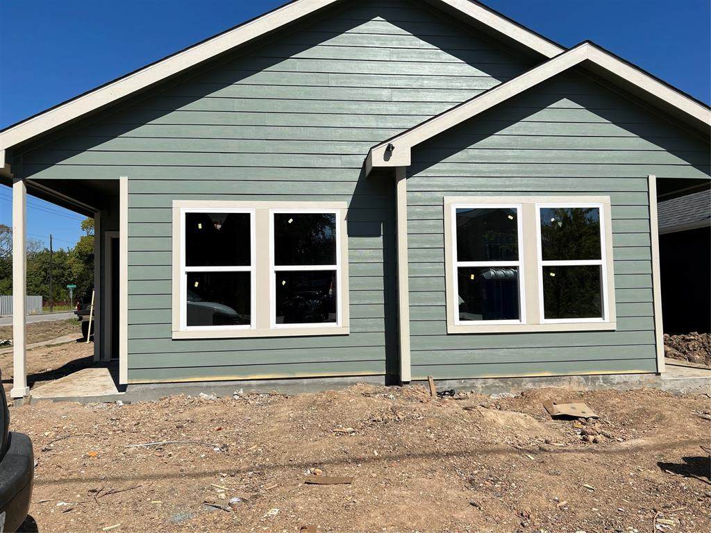 9805 Kerr - Photo 1