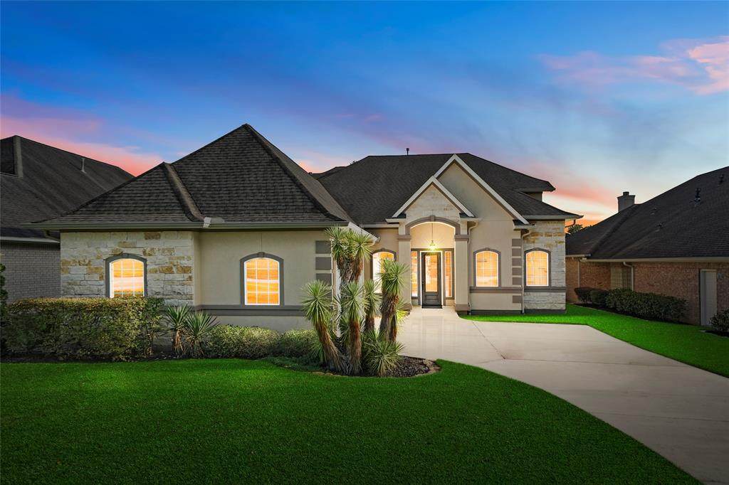 12323 Longmire Cove - Photo 1