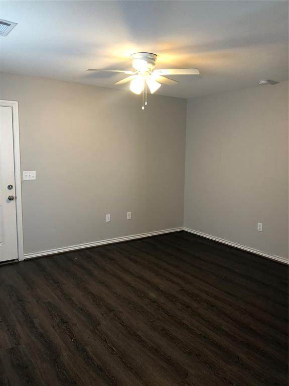 3901 Avenue S - Photo 1