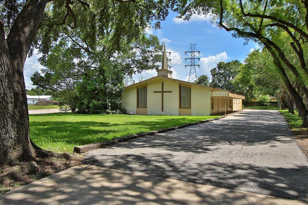 4301 Bellaire - Photo 1