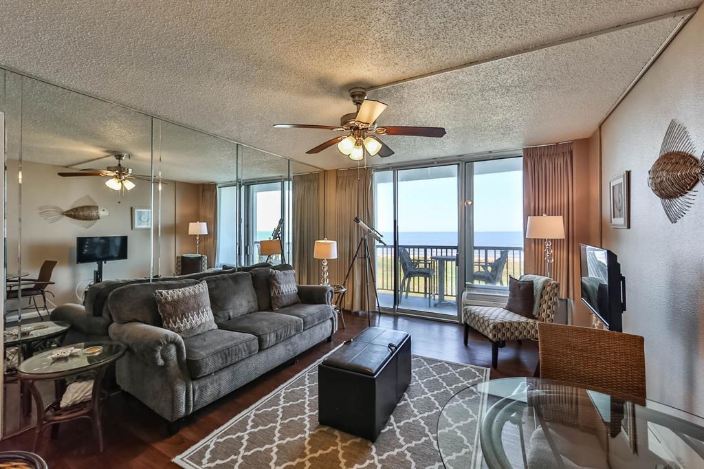 415 Beach Drive - Photo 1