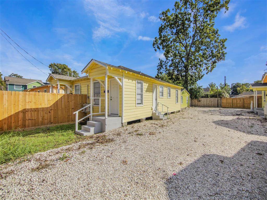 1312 Weiss Street - Photo 1