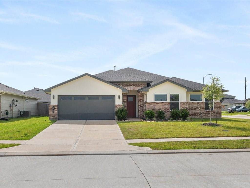 1702 Maclane Court - Photo 1