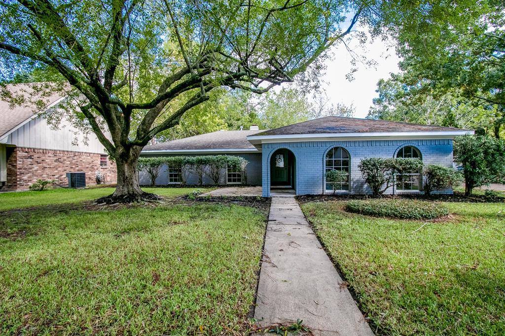 16235 La Avenida Drive - Photo 1
