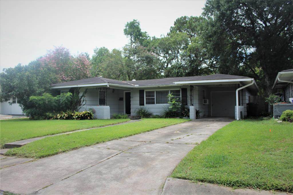 3515 Broadmead Drive - Photo 1