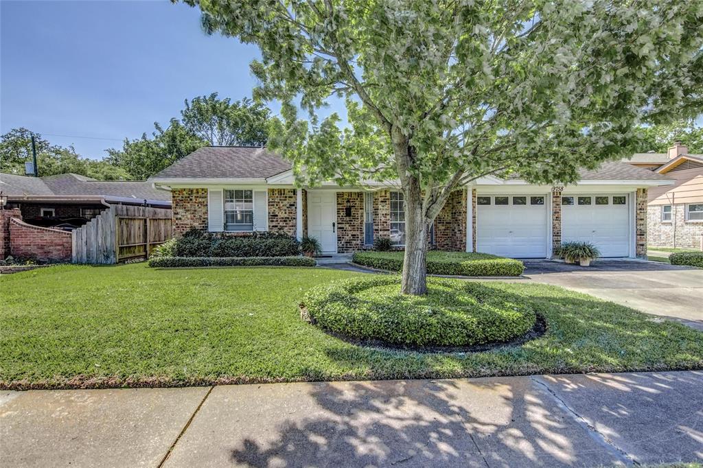 9758 Rambling Trail - Photo 1