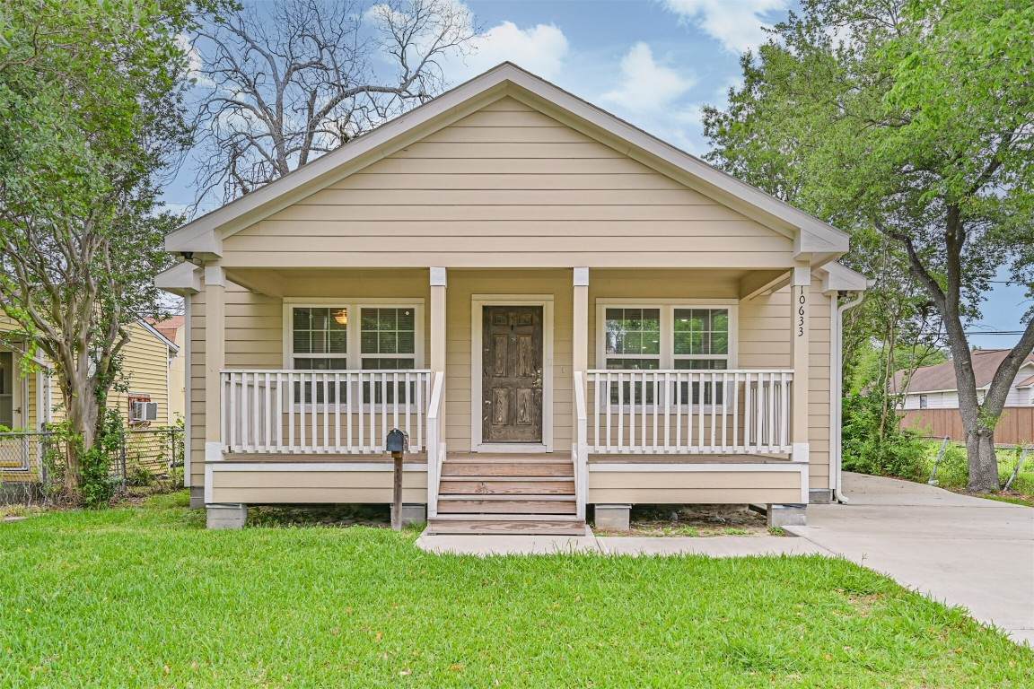 10633 Flaxman Street - Photo 1