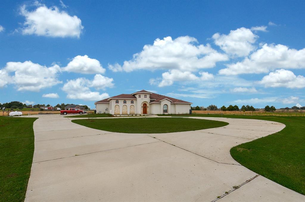 825 Grubbs - Photo 1