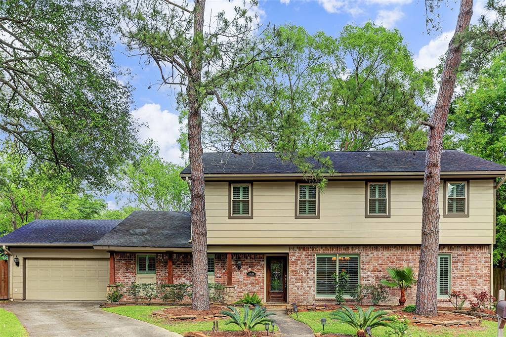 12526 Carriage Hill Drive - Photo 1