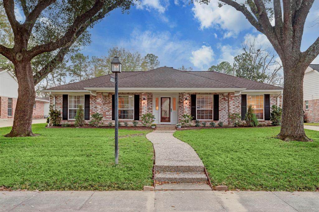 10319 Pine Forest Road - Photo 1