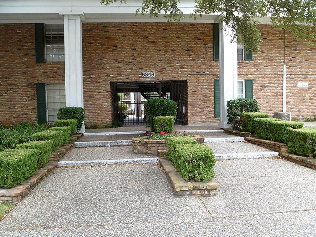 5343 Richmond Avenue - Photo 1