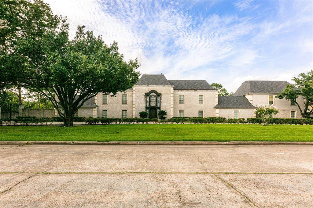 11020 Country Squire Street - Photo 1