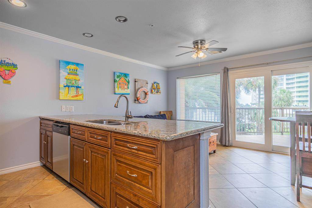 9520 Seawall Boulevard - Photo 1