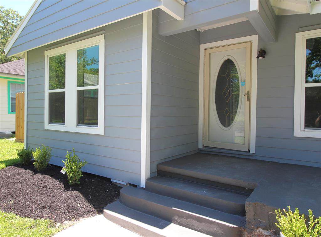 3125 Iowa Street - Photo 1