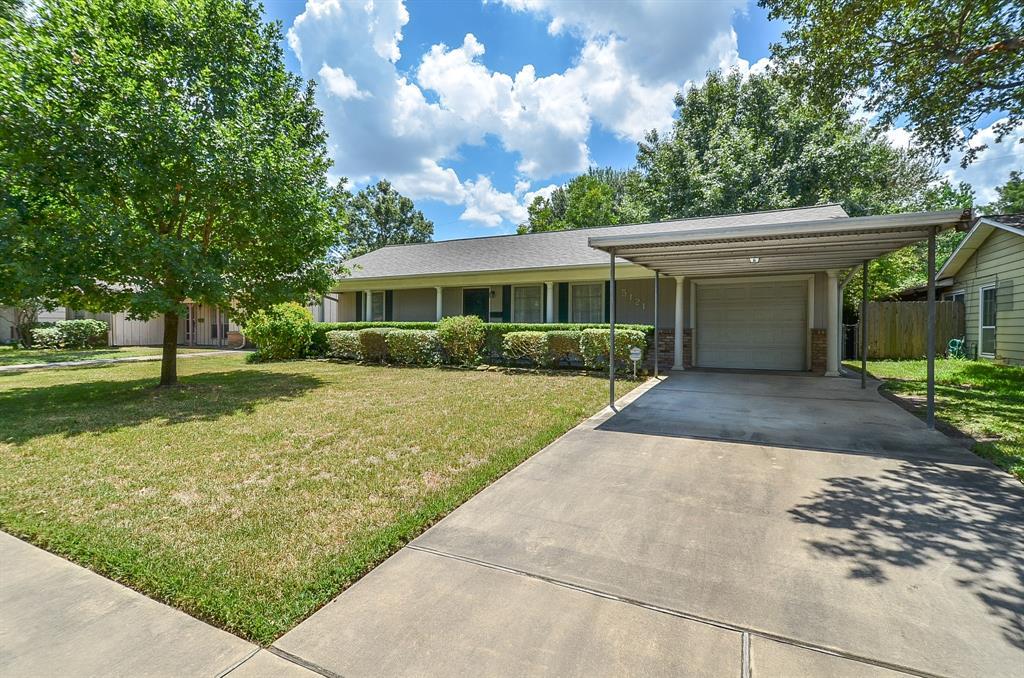 5121 De Lange Lane - Photo 1