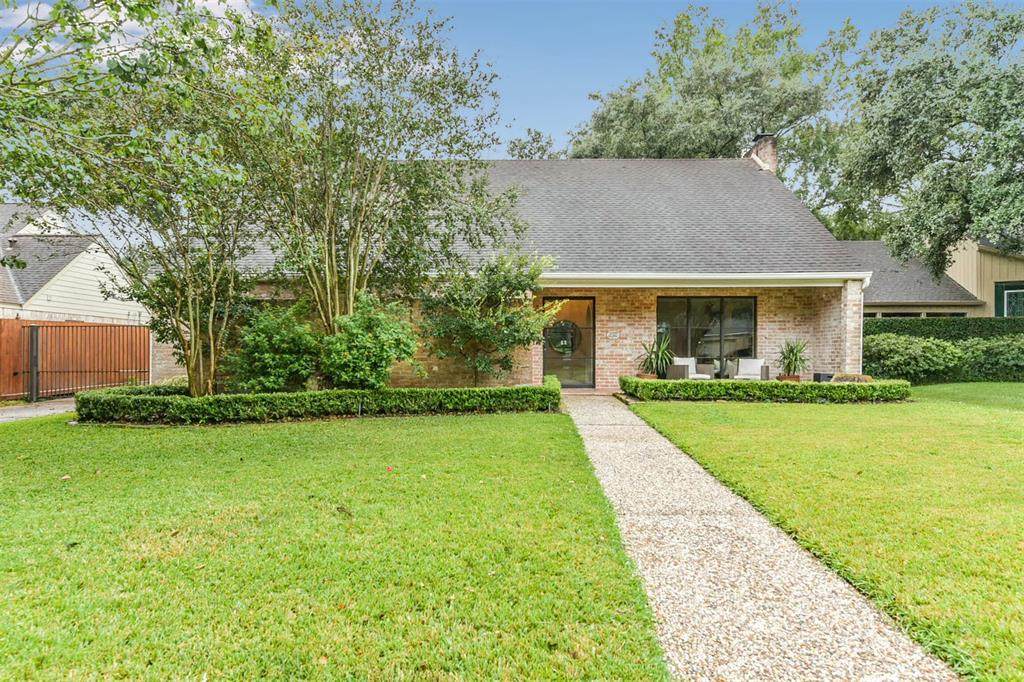 10219 Chevy Chase Drive - Photo 1