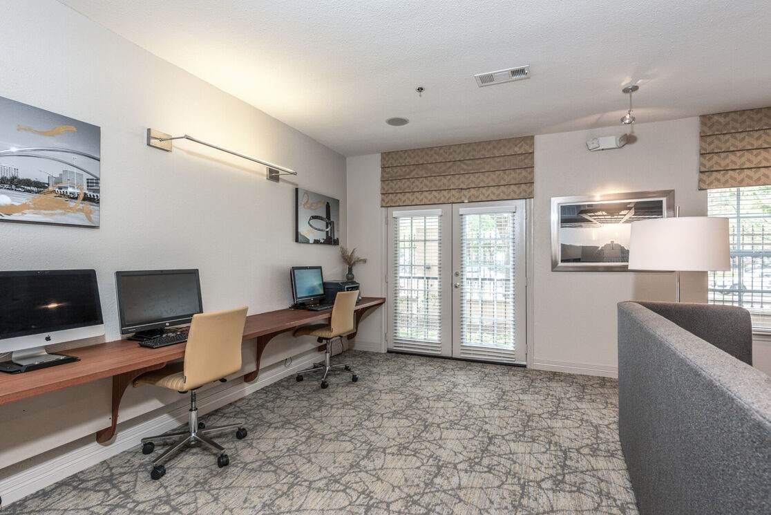 5800 Woodway Drive - Photo 1