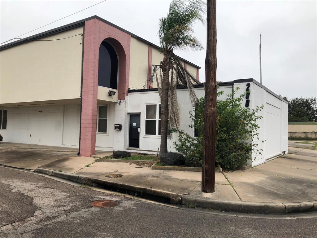 200 Texas Avenue - Photo 1