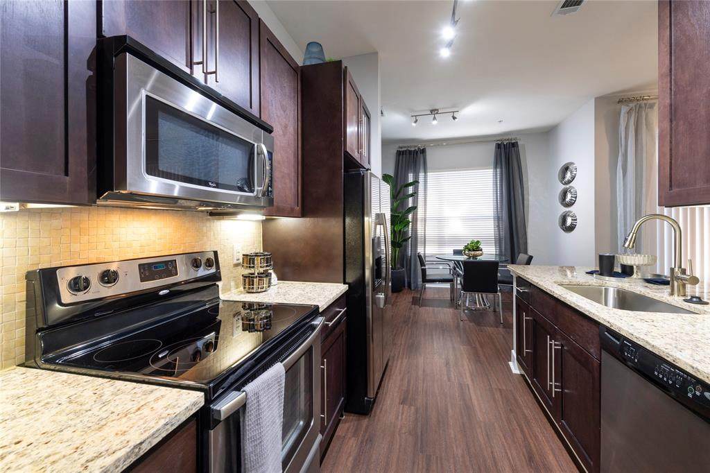 811 Town And Country Blvd - Photo 1