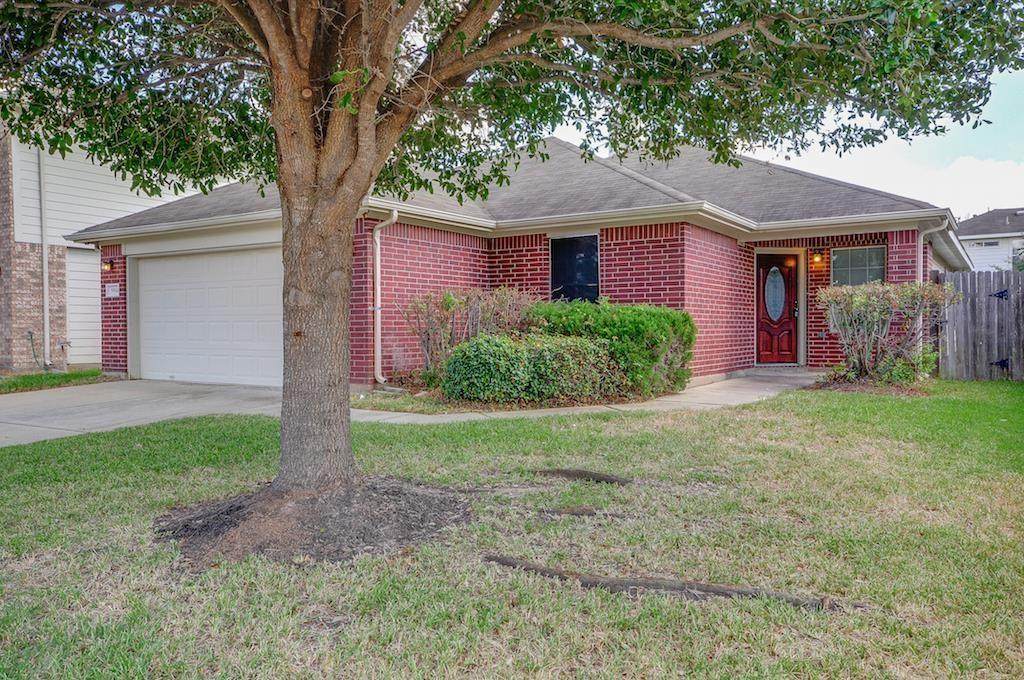 5914 Shining Leaf Court - Photo 1