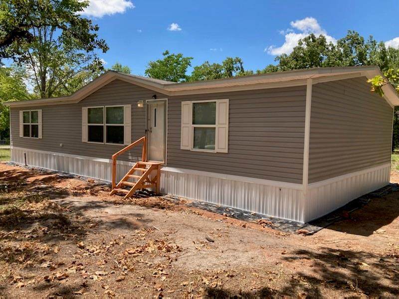 101 Oakdale Drive - Photo 1