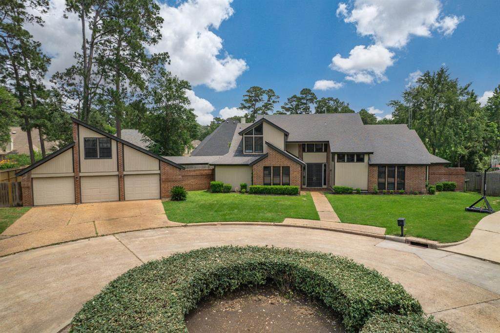 3310 Oak Knoll Court - Photo 1