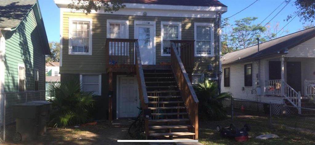 3712 Avenue L - Photo 1