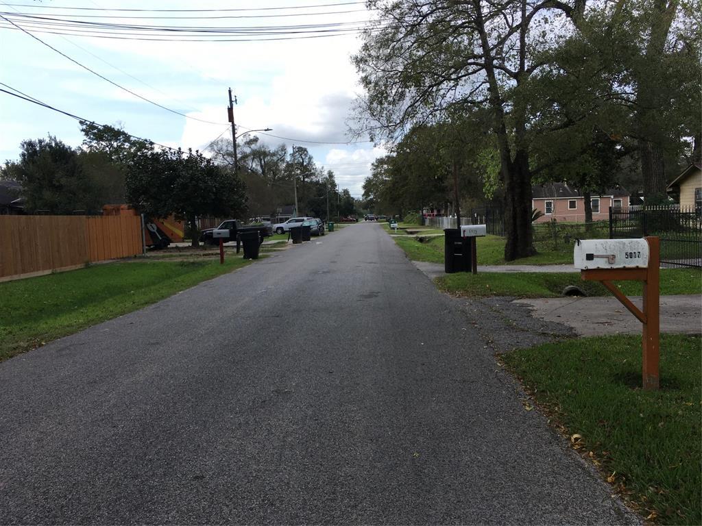 5016 Earline Street - Photo 1