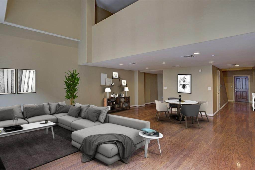 914 Main Street - Photo 1