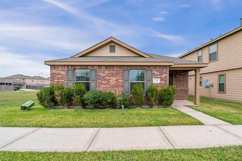 1247 Grassy View Drive - Photo 1
