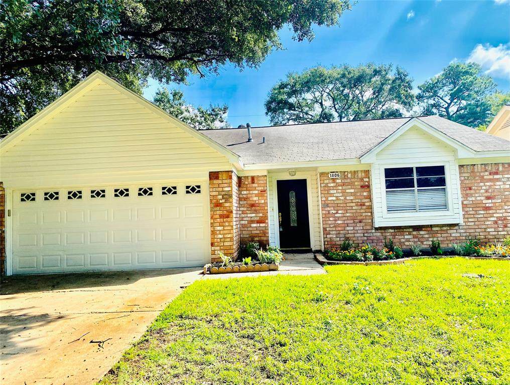 1806 Airline Drive - Photo 1
