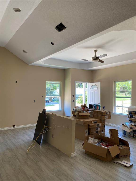 16654 Meadowcroft - Photo 1