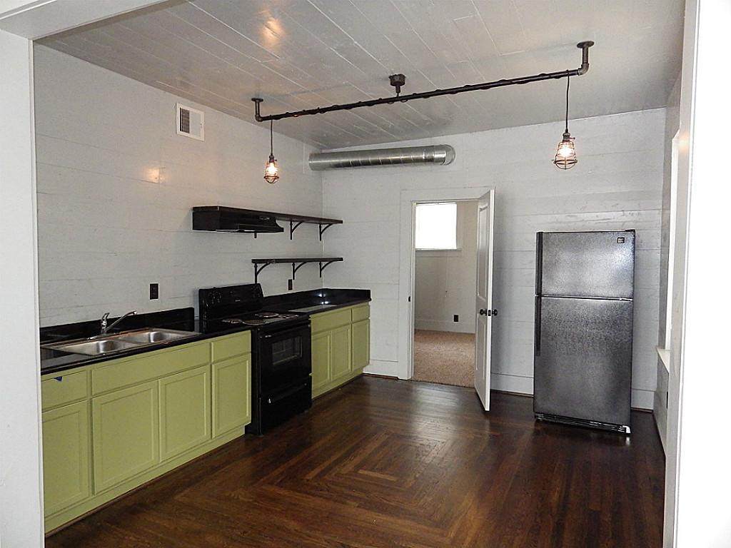 316 Eastwood Street - Photo 1