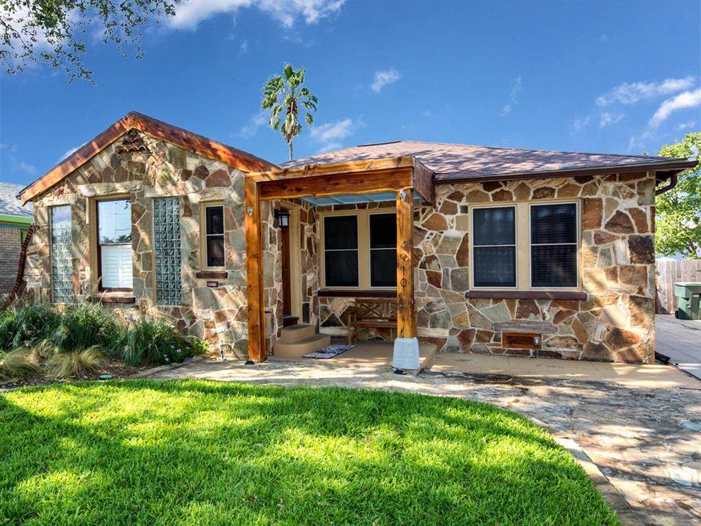 4910 Fannin Drive - Photo 1