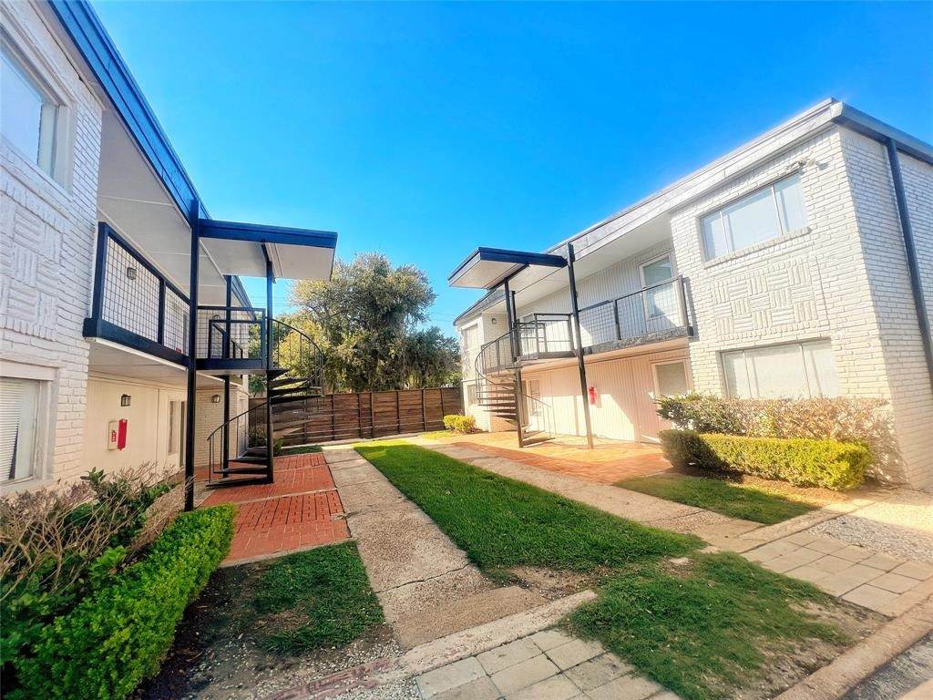 5415 Scott St Street - Photo 1