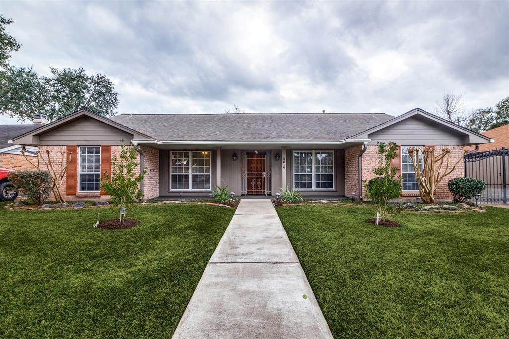 5819 Mcknight Street - Photo 1