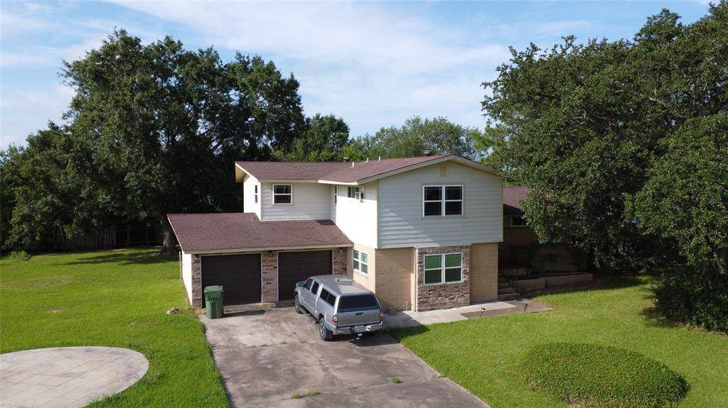 2106 Cashmere Avenue - Photo 1