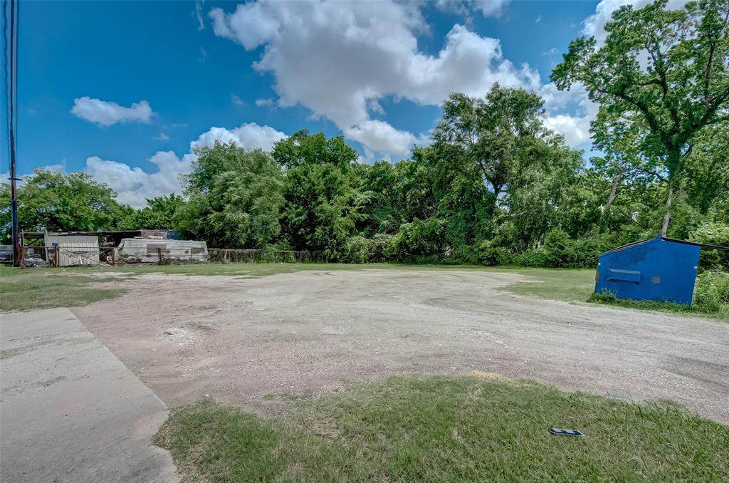 13822 Homestead Road - Photo 1
