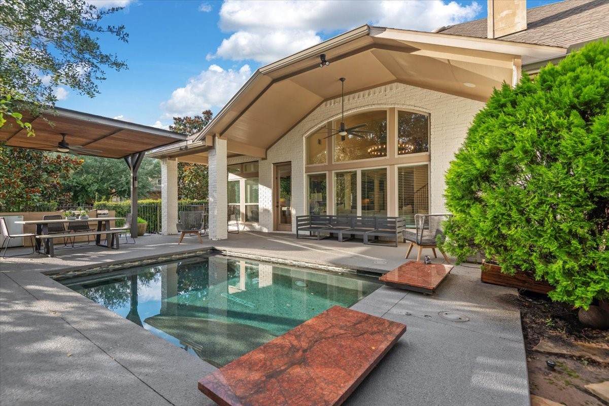 11 Black Spruce Court - Photo 1