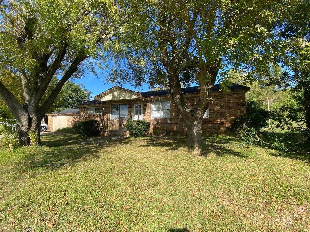 1924 36th Avenue - Photo 1