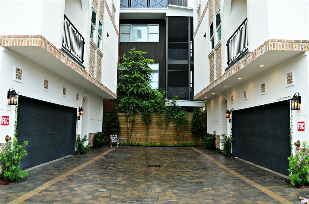 710 Delano Street - Photo 1