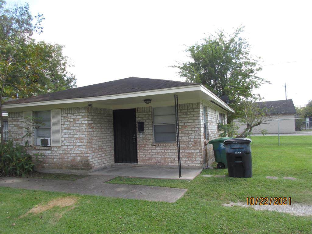 7516 Lockwood Drive - Photo 1