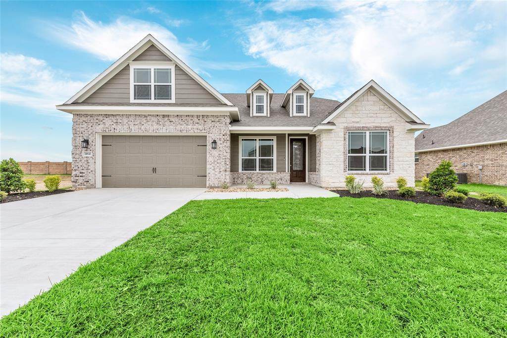 9607 Red Forest - Photo 1