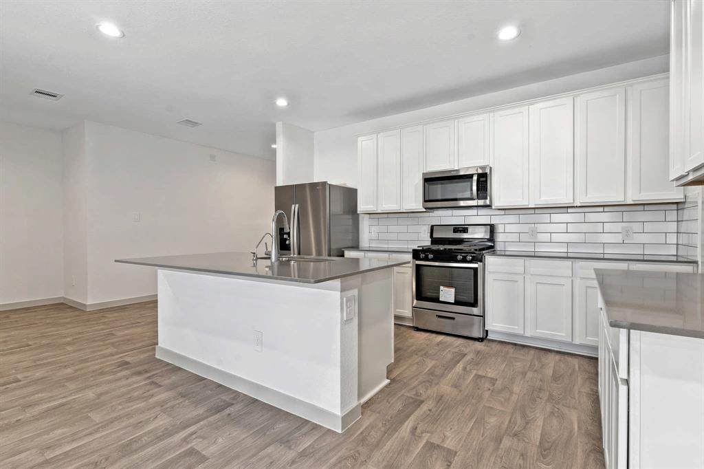 7007 Sunbreeze Lane - Photo 1