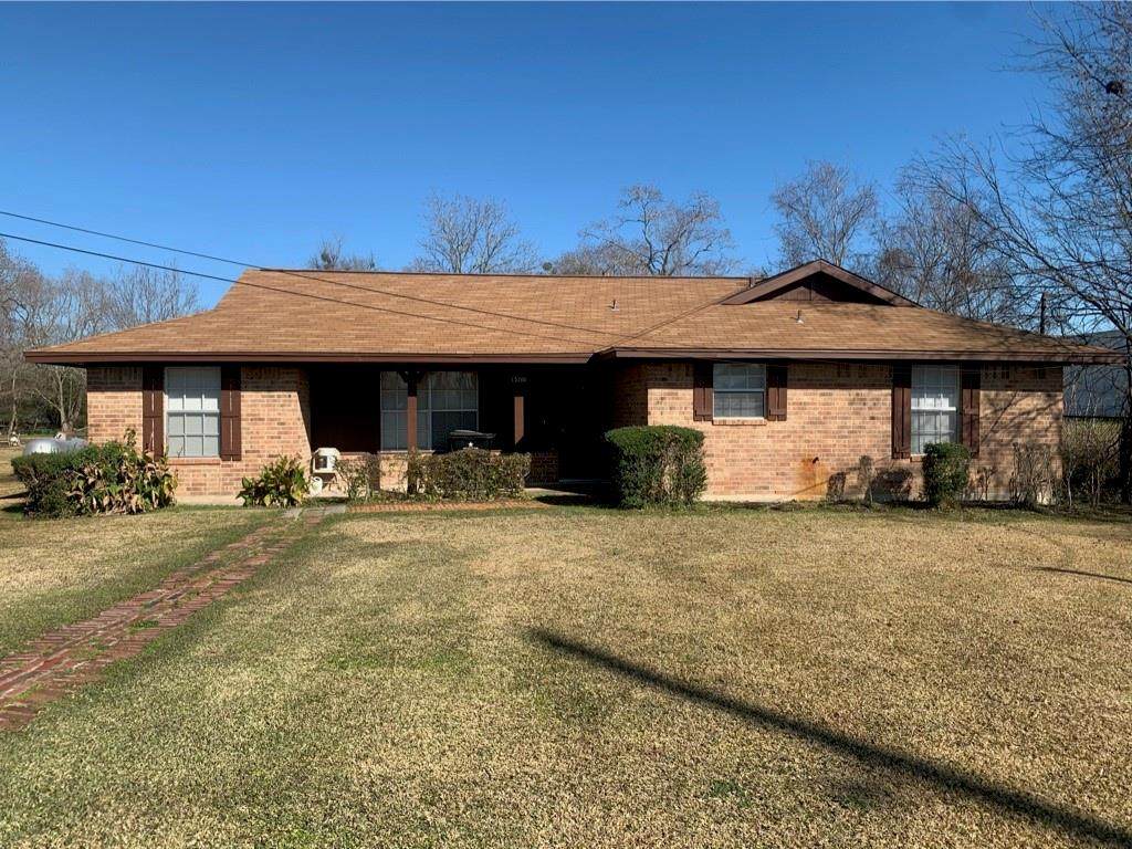 15202 Old Richmond Road - Photo 1