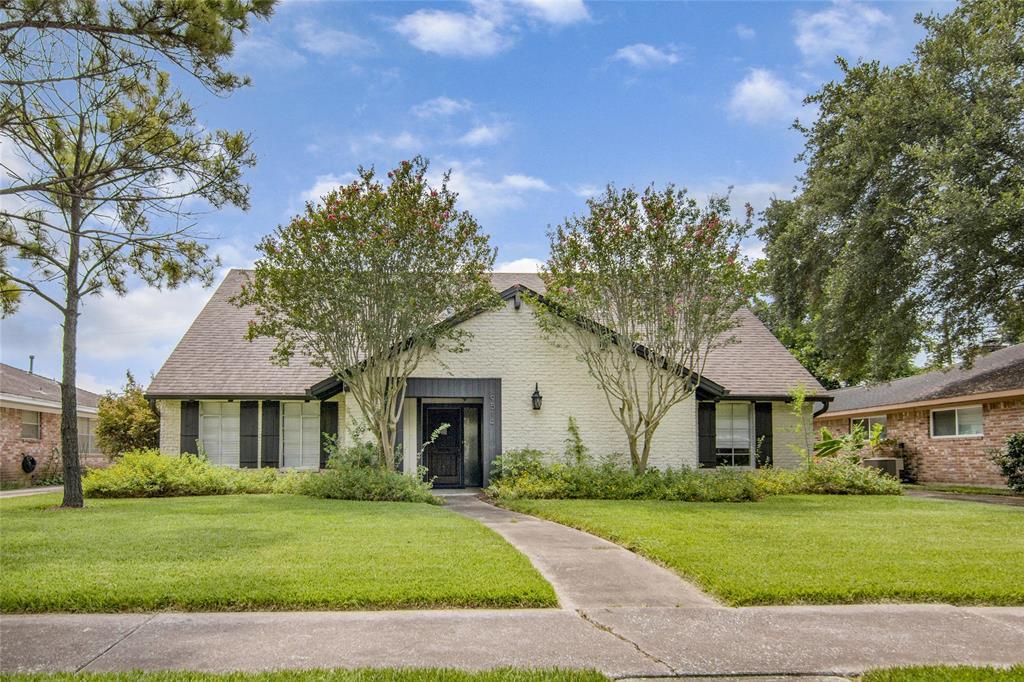 9514 Bob White Drive - Photo 1