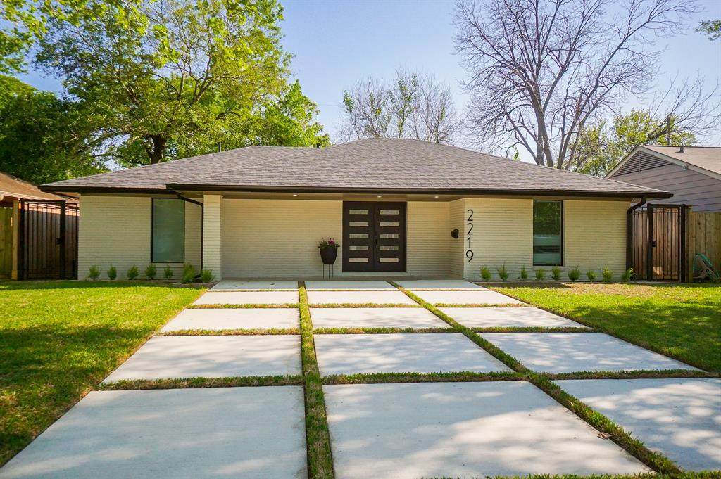 2219 Chantilly Lane - Photo 1