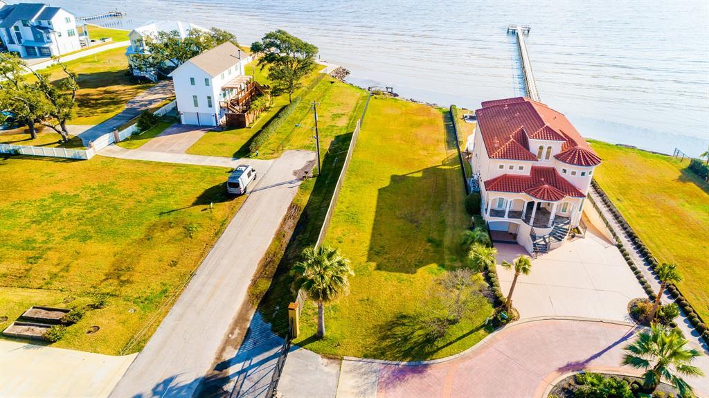 518 Villa Drive - Photo 1
